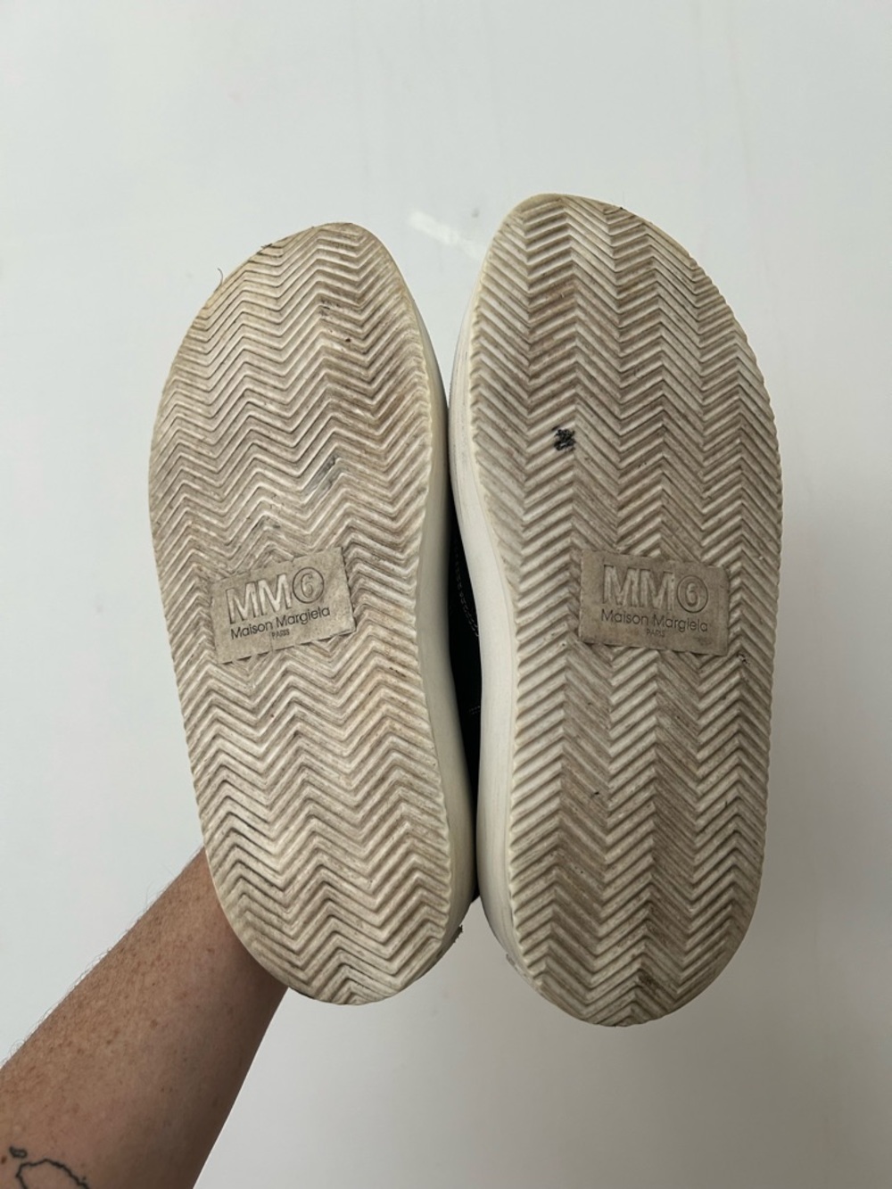 Maison Margiela Black Suede Platform - Picture 6 of 6